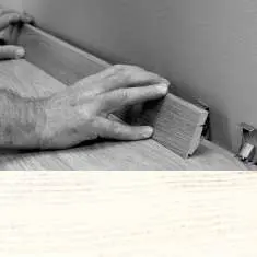 Ламинированный плинтус Quick Step 01235 12*58*2400